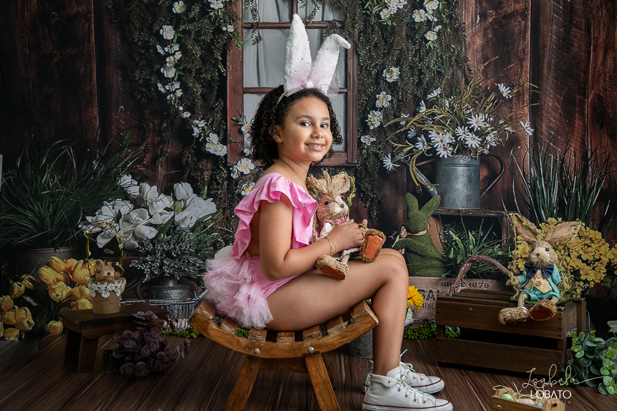 ensaio-fotografico-de-pascoa-2023-cenario-fotografico-de-pascoa-mini-sessao-fotografica-de-pascoa-2023-fundo-fotografico-de-pascoa-2023-wentz-fundos-fotograficos-fotografo-em-barbacena-fotografa-infantil-estudio-fotografico-em-barbacena-foto-de-pascoa-bq