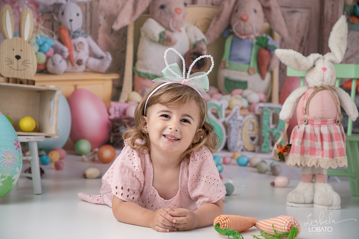 ensaio-fotografico-de-pascoa-2023-cenario-fotografico-de-pascoa-mini-sessao-fotografica-de-pascoa-2023-fundo-fotografico-de-pascoa-2023-wentz-fundos-fotograficos-fotografo-em-barbacena-fotografa-infantil-estudio-fotografico-em-barbacena-foto-de-pascoa-bq