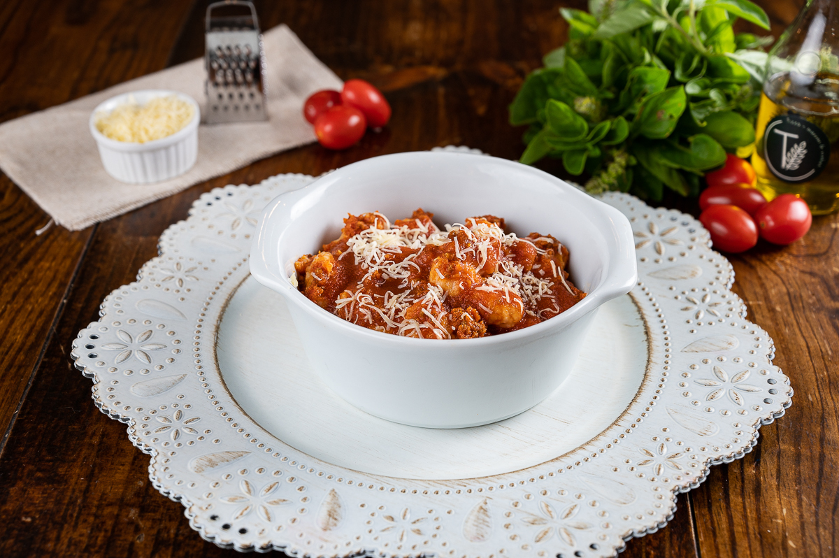 fotografia-de-comida-fotografia-gourmet-foto-de-pratos-italianos-foto-de-massas-artesanais-manjericao-brusqueta-nhoque-canelone-lasanha-restaurantes-em-barbacena-tizza-massas-e-vinhos-barbacena-mercado-central-barbacena-fotografa-de-comida-isabela-lobato