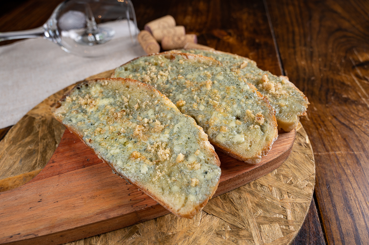 fotografia-de-comida-fotografia-gourmet-foto-de-pratos-italianos-foto-de-massas-artesanais-manjericao-brusqueta-nhoque-canelone-lasanha-restaurantes-em-barbacena-tizza-massas-e-vinhos-barbacena-mercado-central-barbacena-fotografa-de-comida-isabela-lobato