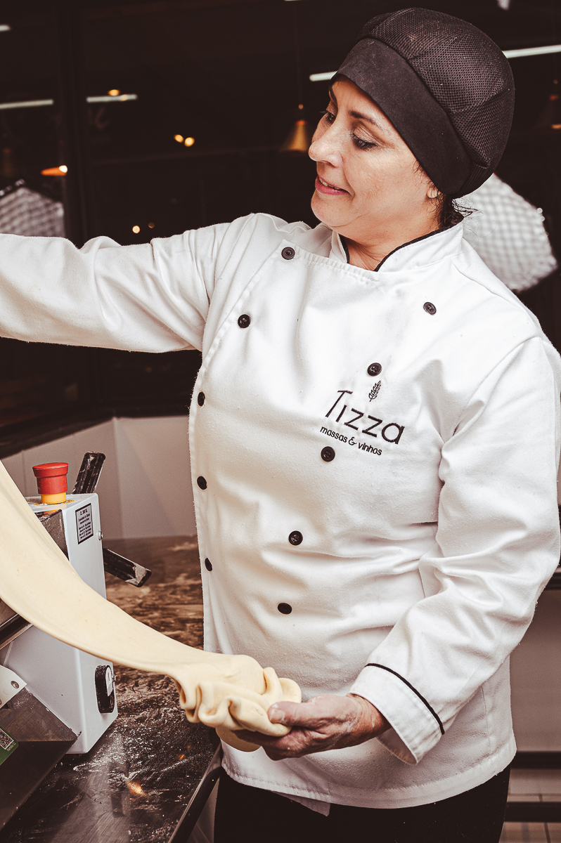 fotografia-de-comida-fotografia-gourmet-foto-de-pratos-italianos-foto-de-massas-artesanais-manjericao-brusqueta-nhoque-canelone-lasanha-restaurantes-em-barbacena-tizza-massas-e-vinhos-barbacena-mercado-central-barbacena-fotografa-de-comida-isabela-lobato