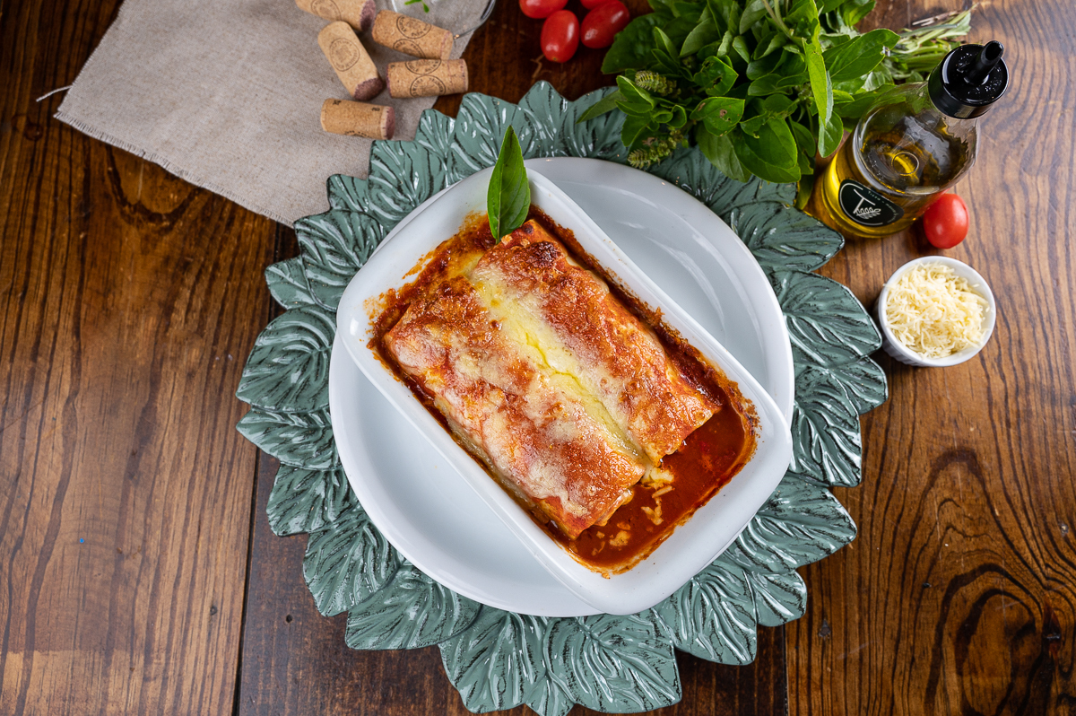 fotografia-de-comida-fotografia-gourmet-foto-de-pratos-italianos-foto-de-massas-artesanais-manjericao-brusqueta-nhoque-canelone-lasanha-restaurantes-em-barbacena-tizza-massas-e-vinhos-barbacena-mercado-central-barbacena-fotografa-de-comida-isabela-lobato