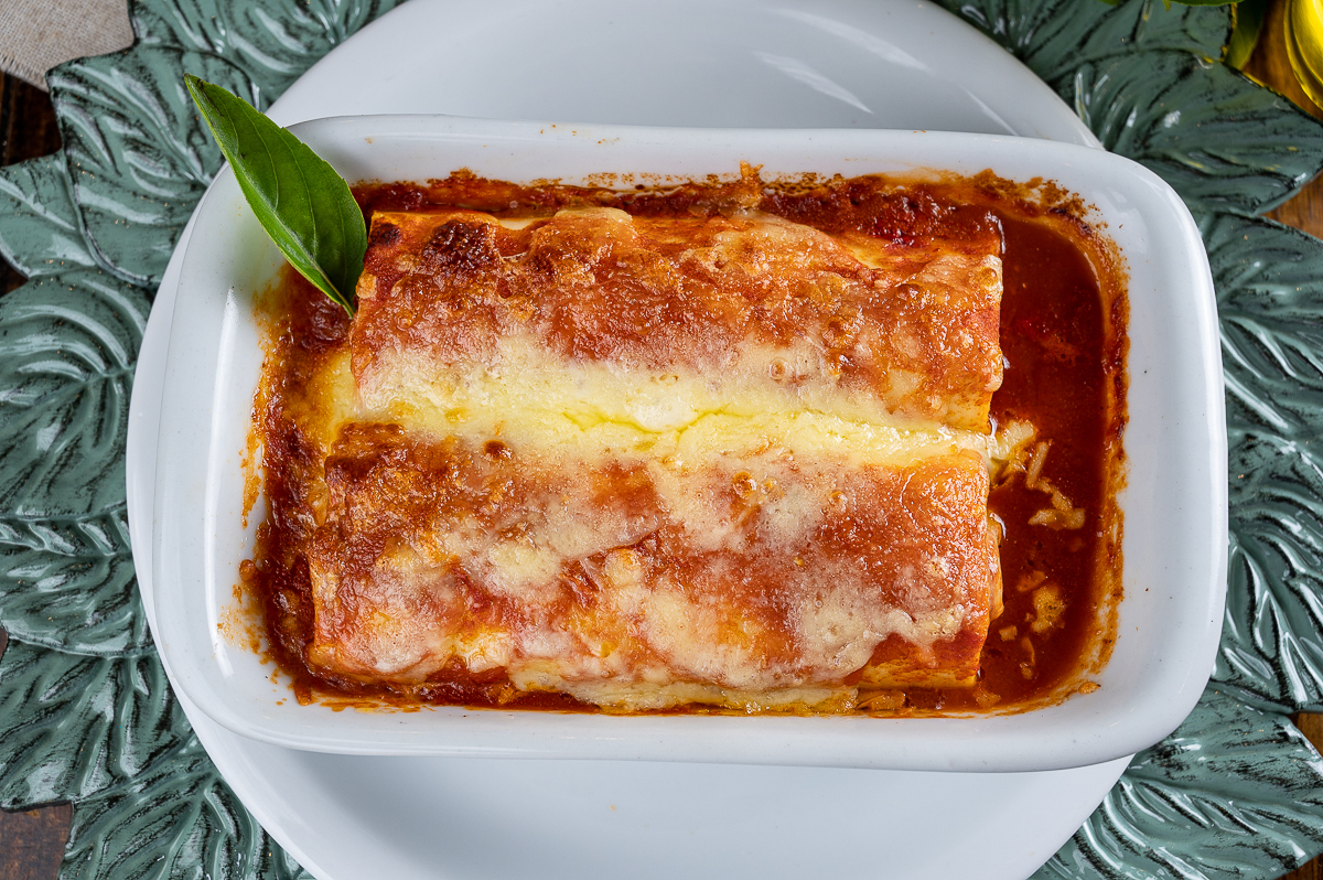 fotografia-de-comida-fotografia-gourmet-foto-de-pratos-italianos-foto-de-massas-artesanais-manjericao-brusqueta-nhoque-canelone-lasanha-restaurantes-em-barbacena-tizza-massas-e-vinhos-barbacena-mercado-central-barbacena-fotografa-de-comida-isabela-lobato