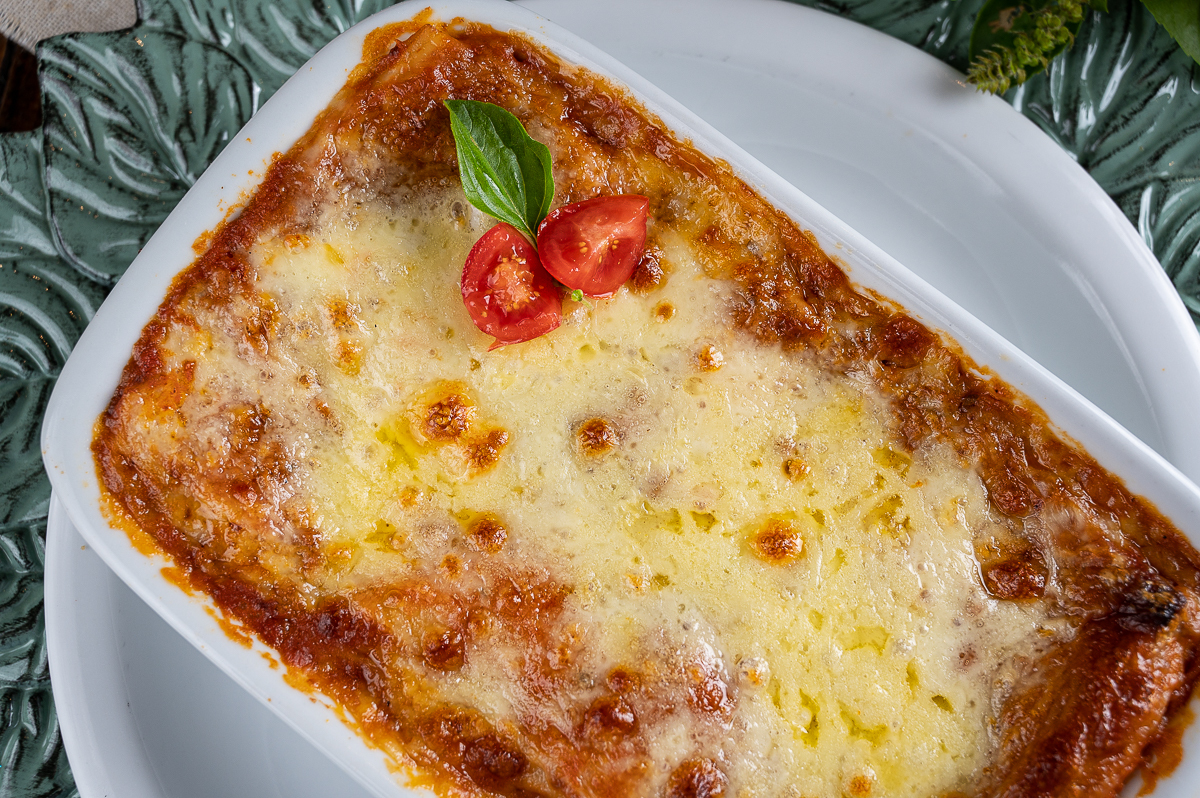 fotografia-de-comida-fotografia-gourmet-foto-de-pratos-italianos-foto-de-massas-artesanais-manjericao-brusqueta-nhoque-canelone-lasanha-restaurantes-em-barbacena-tizza-massas-e-vinhos-barbacena-mercado-central-barbacena-fotografa-de-comida-isabela-lobato