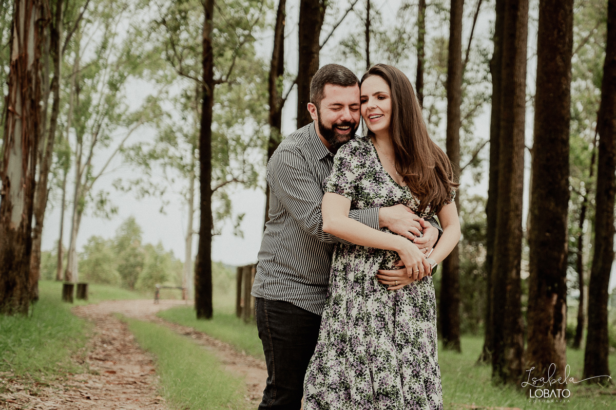 ensaio-de-gestante-pregnant-photography-pregnant-gestante-nove-meses-retratos-de-gestante-fotografo-em-barbacena-parto-natural-estudio-fotografico-isabela-lobato-fotografia-sociedade-sao-miguel-arcanjo-em-barbacena-ensaio-gestante-no-campo-conexao-fotos