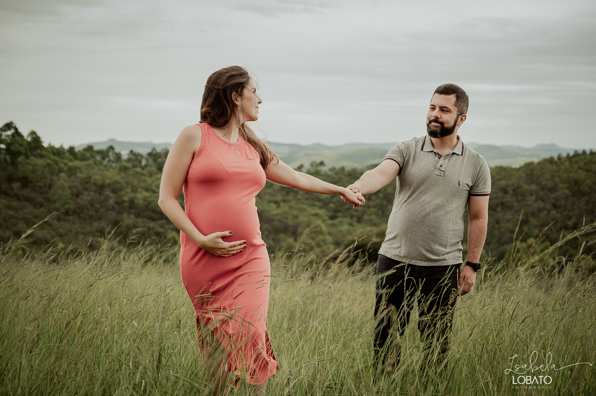 ensaio-de-gestante-pregnant-photography-pregnant-gestante-nove-meses-retratos-de-gestante-fotografo-em-barbacena-parto-natural-estudio-fotografico-isabela-lobato-fotografia-sociedade-sao-miguel-arcanjo-em-barbacena-ensaio-gestante-no-campo-conexao-fotos