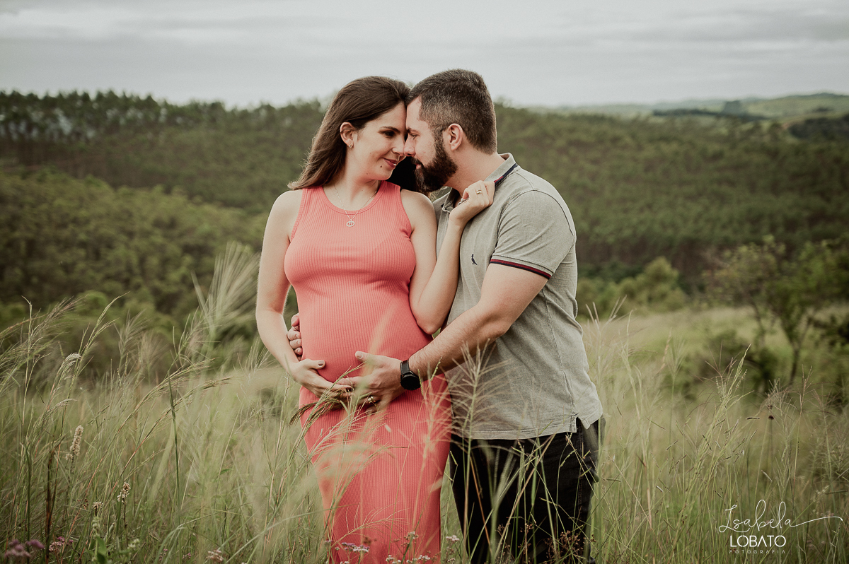 ensaio-de-gestante-pregnant-photography-pregnant-gestante-nove-meses-retratos-de-gestante-fotografo-em-barbacena-parto-natural-estudio-fotografico-isabela-lobato-fotografia-sociedade-sao-miguel-arcanjo-em-barbacena-ensaio-gestante-no-campo-conexao-fotos