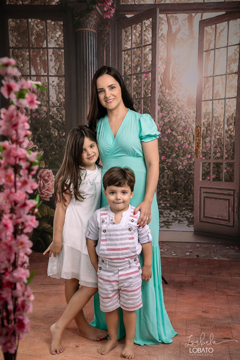 ensaio-fotografico-dia-das-maes-2023-amor-de-mae-fotos-dias-das-maes-presente-dia-das-maes-2023-cenario-fotografico-dia-das-maes-idea-de-cenario-para-ensaio-do-dia-das-maes-fundo-fotografico-dia-das-maes-fundo-fotografico-wentz-fotografo-em-barbacena