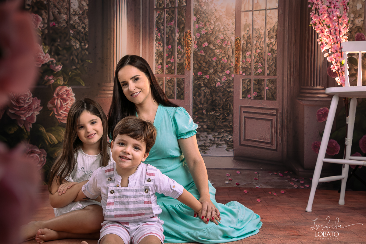 ensaio-fotografico-dia-das-maes-2023-amor-de-mae-fotos-dias-das-maes-presente-dia-das-maes-2023-cenario-fotografico-dia-das-maes-idea-de-cenario-para-ensaio-do-dia-das-maes-fundo-fotografico-dia-das-maes-fundo-fotografico-wentz-fotografo-em-barbacena