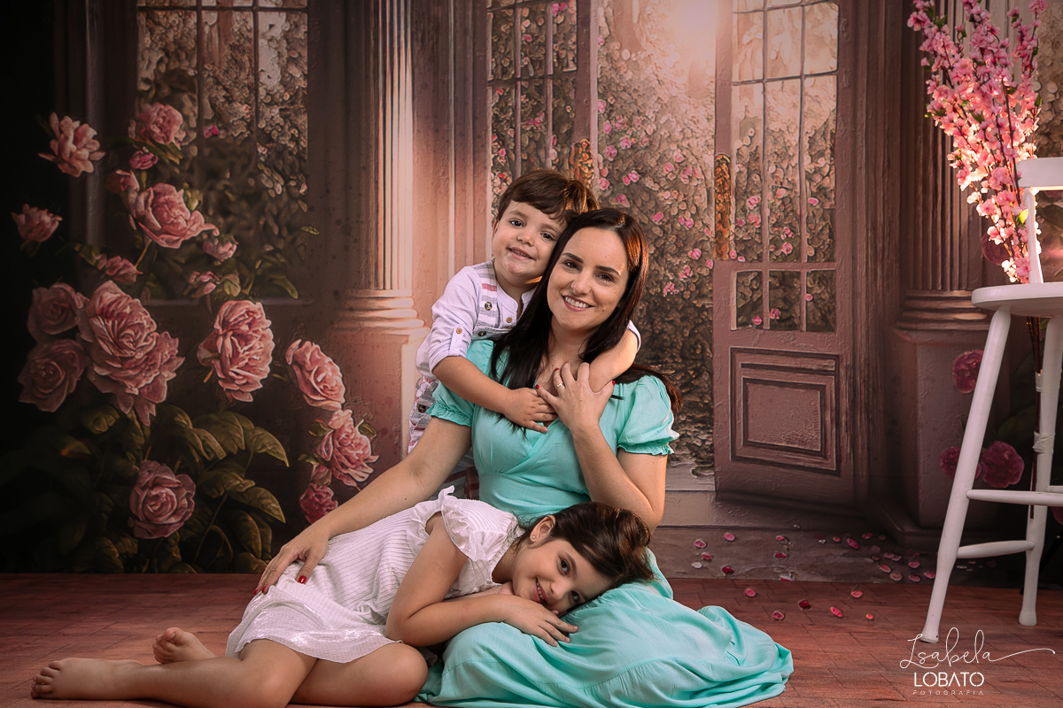 ensaio-fotografico-dia-das-maes-2023-amor-de-mae-fotos-dias-das-maes-presente-dia-das-maes-2023-cenario-fotografico-dia-das-maes-idea-de-cenario-para-ensaio-do-dia-das-maes-fundo-fotografico-dia-das-maes-fundo-fotografico-wentz-fotografo-em-barbacena