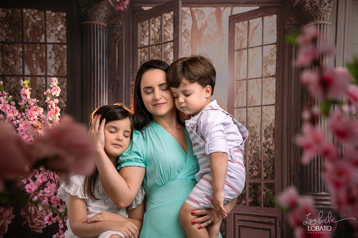 ensaio-fotografico-dia-das-maes-2023-amor-de-mae-fotos-dias-das-maes-presente-dia-das-maes-2023-cenario-fotografico-dia-das-maes-idea-de-cenario-para-ensaio-do-dia-das-maes-fundo-fotografico-dia-das-maes-fundo-fotografico-wentz-fotografo-em-barbacena