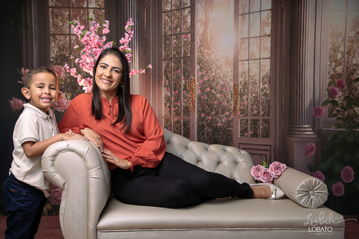 ensaio-fotografico-dia-das-maes-2023-amor-de-mae-fotos-dias-das-maes-presente-dia-das-maes-2023-cenario-fotografico-dia-das-maes-idea-de-cenario-para-ensaio-do-dia-das-maes-fundo-fotografico-dia-das-maes-fundo-fotografico-wentz-fotografo-em-barbacena