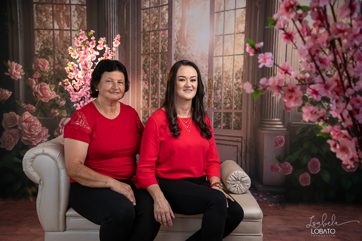 ensaio-fotografico-dia-das-maes-2023-amor-de-mae-fotos-dias-das-maes-presente-dia-das-maes-2023-cenario-fotografico-dia-das-maes-idea-de-cenario-para-ensaio-do-dia-das-maes-fundo-fotografico-dia-das-maes-fundo-fotografico-wentz-fotografo-em-barbacena