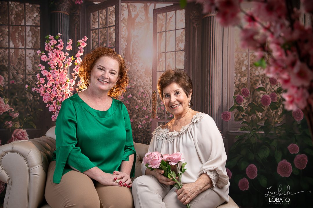ensaio-fotografico-dia-das-maes-2023-amor-de-mae-fotos-dias-das-maes-presente-dia-das-maes-2023-cenario-fotografico-dia-das-maes-idea-de-cenario-para-ensaio-do-dia-das-maes-fundo-fotografico-dia-das-maes-fundo-fotografico-wentz-fotografo-em-barbacena