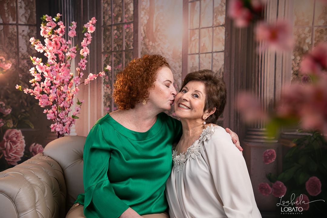 ensaio-fotografico-dia-das-maes-2023-amor-de-mae-fotos-dias-das-maes-presente-dia-das-maes-2023-cenario-fotografico-dia-das-maes-idea-de-cenario-para-ensaio-do-dia-das-maes-fundo-fotografico-dia-das-maes-fundo-fotografico-wentz-fotografo-em-barbacena