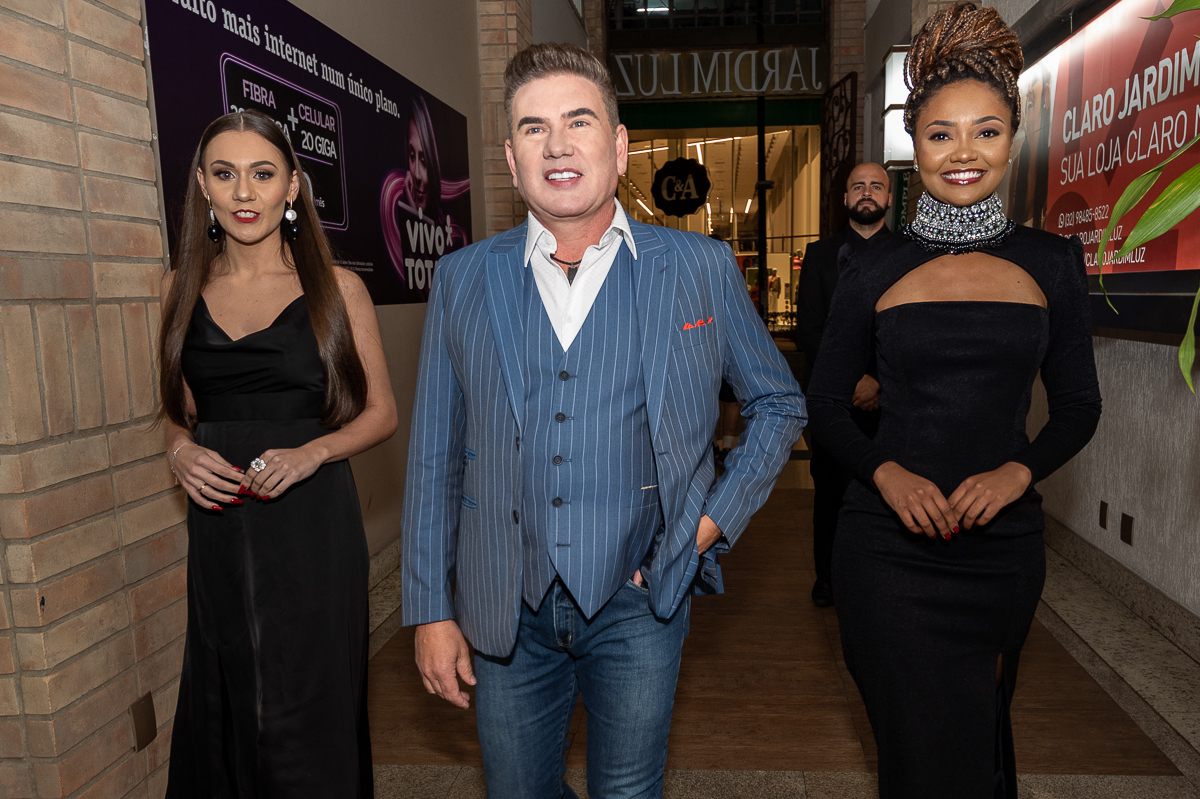 camila-castro-barbacena-grupo-camila-castro-jorge-bischoff-barbacena-Celebration-Night-com-Jorge-Bischoff-celebrando-20-anos-da-marca-loja-de-sapatos-e-bolsas-jorge-bischoff-em-barbacena-espaço-camila-castro-fotografa-de-eventos-isabela-lobato-fotografia