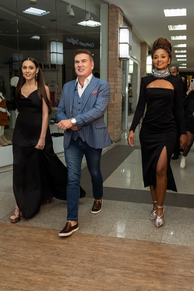 camila-castro-barbacena-grupo-camila-castro-jorge-bischoff-barbacena-Celebration-Night-com-Jorge-Bischoff-celebrando-20-anos-da-marca-loja-de-sapatos-e-bolsas-jorge-bischoff-em-barbacena-espaço-camila-castro-fotografa-de-eventos-isabela-lobato-fotografia