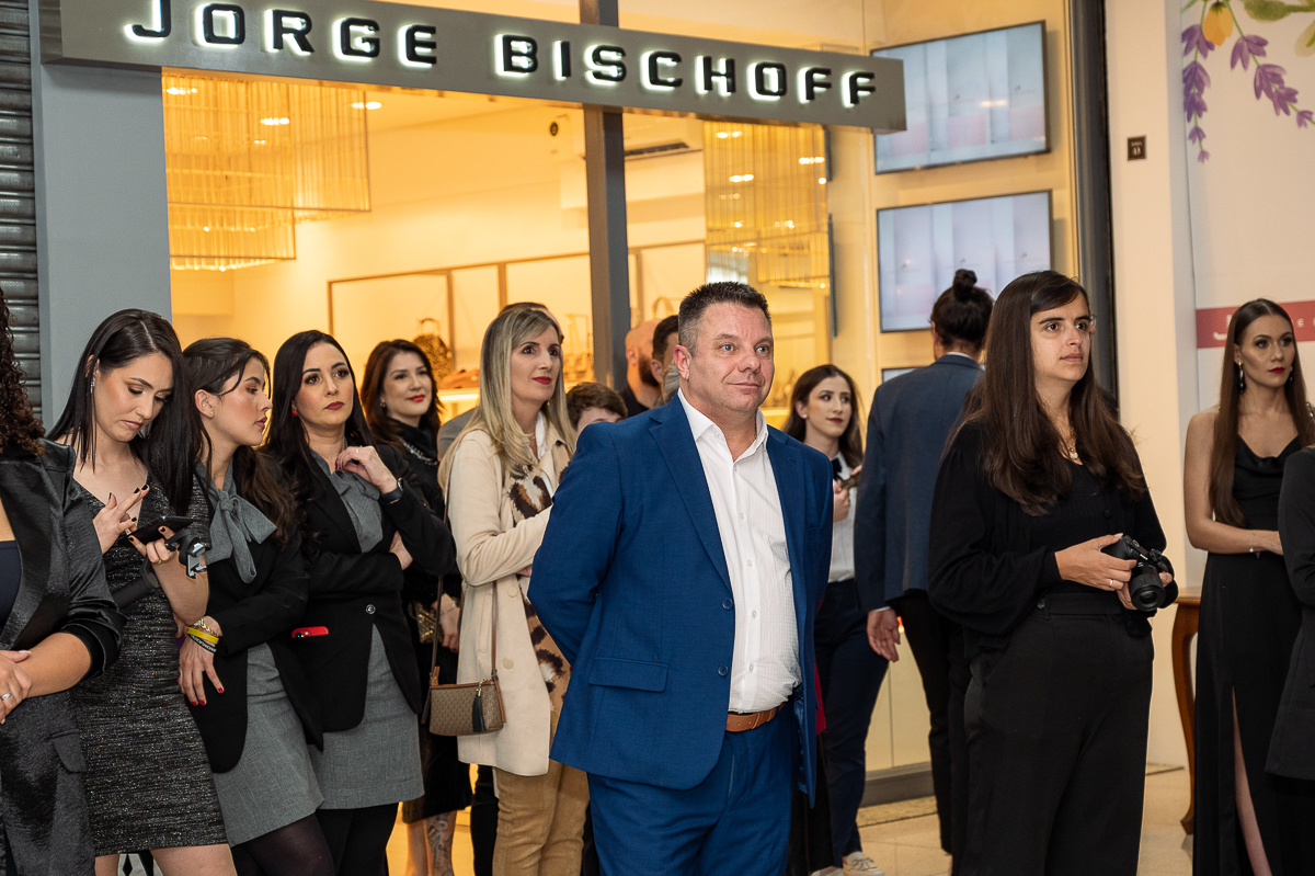 camila-castro-barbacena-grupo-camila-castro-jorge-bischoff-barbacena-Celebration-Night-com-Jorge-Bischoff-celebrando-20-anos-da-marca-loja-de-sapatos-e-bolsas-jorge-bischoff-em-barbacena-espaço-camila-castro-fotografa-de-eventos-isabela-lobato-fotografia