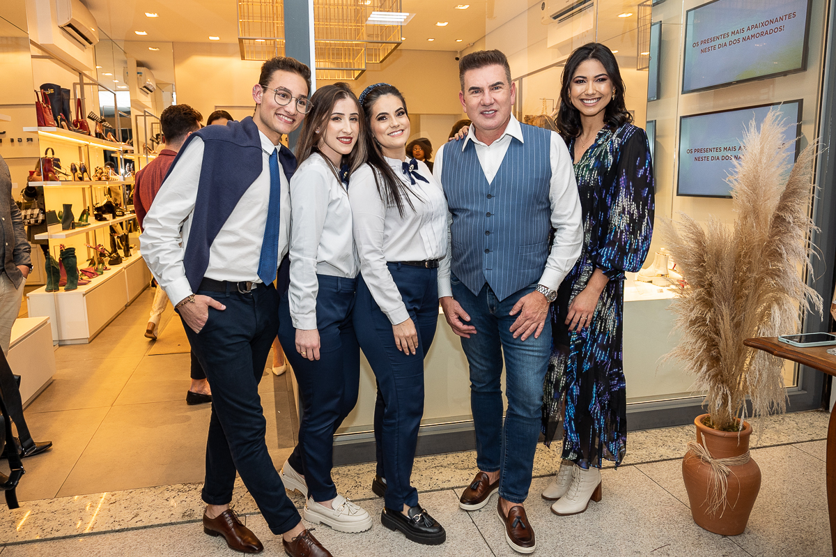 camila-castro-barbacena-grupo-camila-castro-jorge-bischoff-barbacena-Celebration-Night-com-Jorge-Bischoff-celebrando-20-anos-da-marca-loja-de-sapatos-e-bolsas-jorge-bischoff-em-barbacena-espaço-camila-castro-fotografa-de-eventos-isabela-lobato-fotografia