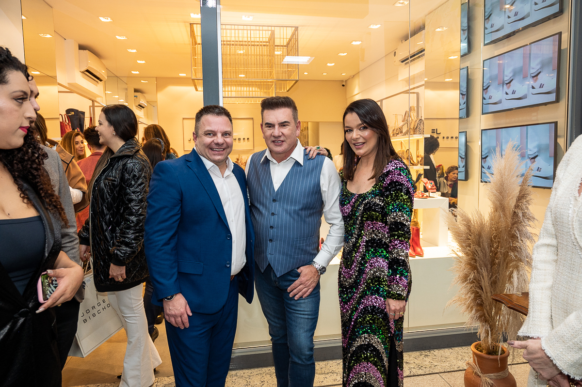camila-castro-barbacena-grupo-camila-castro-jorge-bischoff-barbacena-Celebration-Night-com-Jorge-Bischoff-celebrando-20-anos-da-marca-loja-de-sapatos-e-bolsas-jorge-bischoff-em-barbacena-espaço-camila-castro-fotografa-de-eventos-isabela-lobato-fotografia