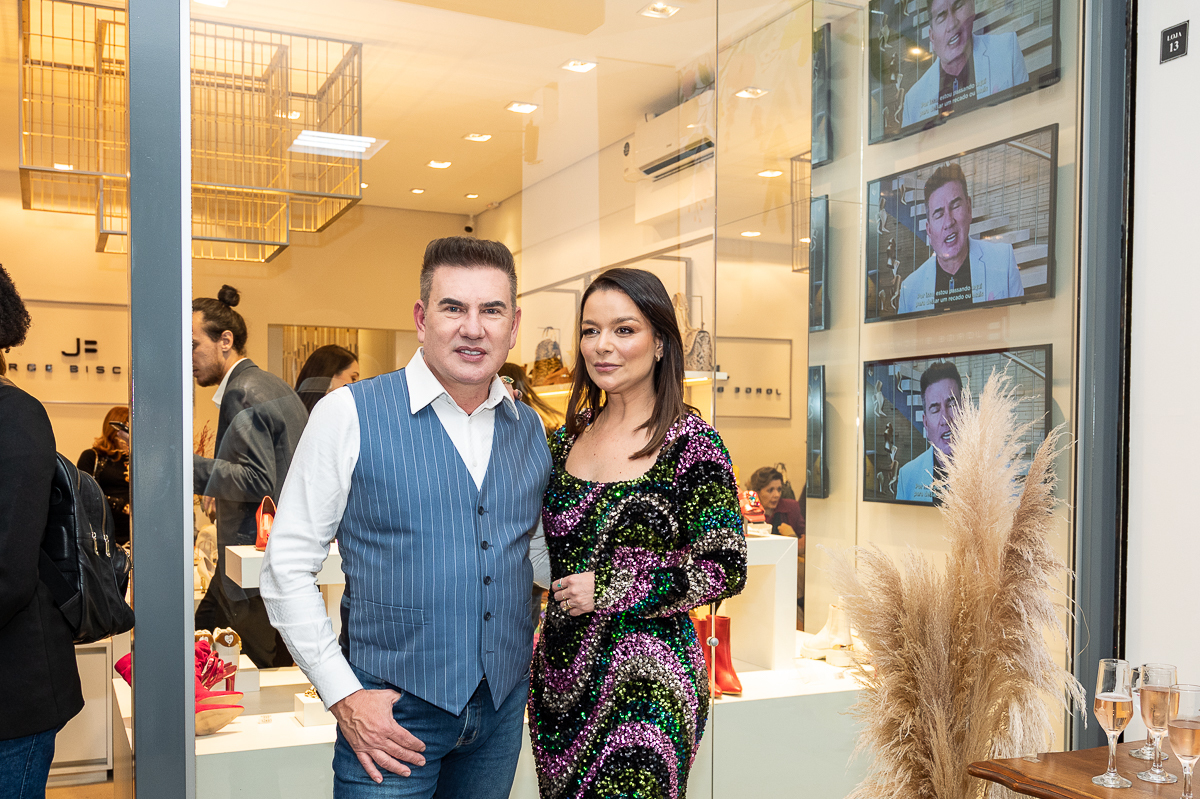 camila-castro-barbacena-grupo-camila-castro-jorge-bischoff-barbacena-Celebration-Night-com-Jorge-Bischoff-celebrando-20-anos-da-marca-loja-de-sapatos-e-bolsas-jorge-bischoff-em-barbacena-espaço-camila-castro-fotografa-de-eventos-isabela-lobato-fotografia