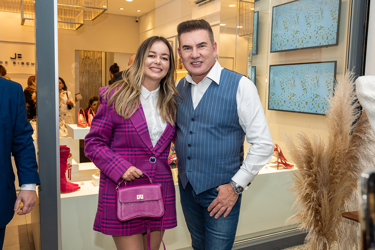 camila-castro-barbacena-grupo-camila-castro-jorge-bischoff-barbacena-Celebration-Night-com-Jorge-Bischoff-celebrando-20-anos-da-marca-loja-de-sapatos-e-bolsas-jorge-bischoff-em-barbacena-espaço-camila-castro-fotografa-de-eventos-isabela-lobato-fotografia
