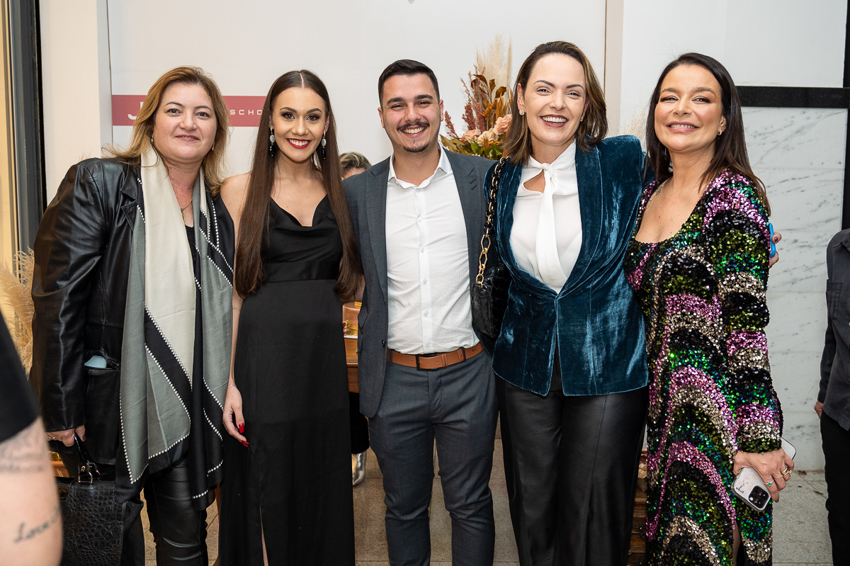 camila-castro-barbacena-grupo-camila-castro-jorge-bischoff-barbacena-Celebration-Night-com-Jorge-Bischoff-celebrando-20-anos-da-marca-loja-de-sapatos-e-bolsas-jorge-bischoff-em-barbacena-espaço-camila-castro-fotografa-de-eventos-isabela-lobato-fotografia