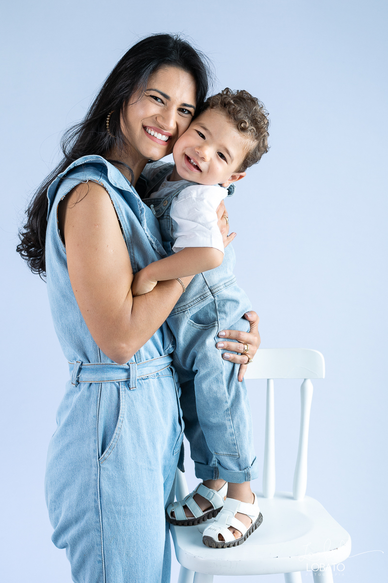 ensaio-fotografico-infantil-fotografa-infantil-em-barbacena-isabela-lobato-fotografia-estudio-fotografico-em-barbacena-isabela-lobato-ensaio-fotografico-clean-prop-de-carrosel-ensaio-de-menino-2-anos-melhor-fotografo-de-barbacena-isabela-lobato-fotografia