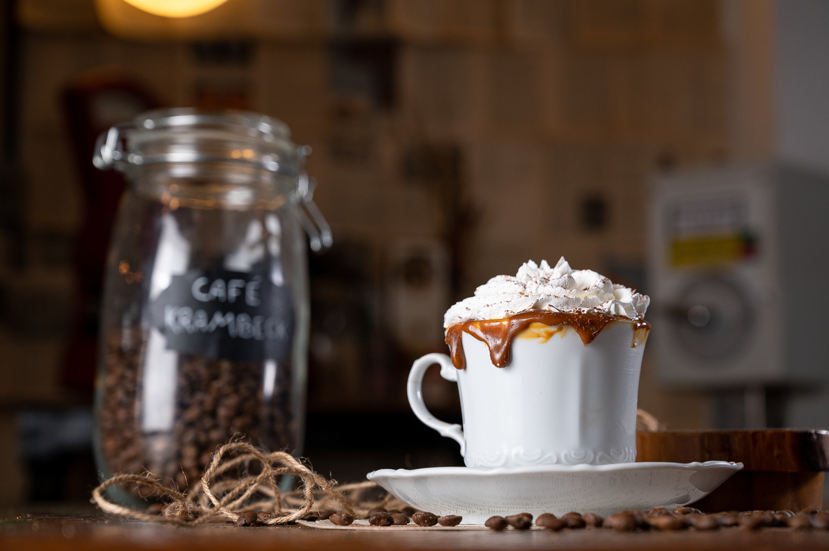 fotografia-de-alimentos-melhor-fotografo-de-alimentos-de-minas-gerais-food-styling-foto-de-gastronomia-fotografo-de-gastronomia-em-tiradentes-cafés-bolos-broa-pao-artesanal-brusqueta-grao-de-cafe-cafe-gelado-cafe-krambeck-em-barbacena-isabela-lobato-fotos