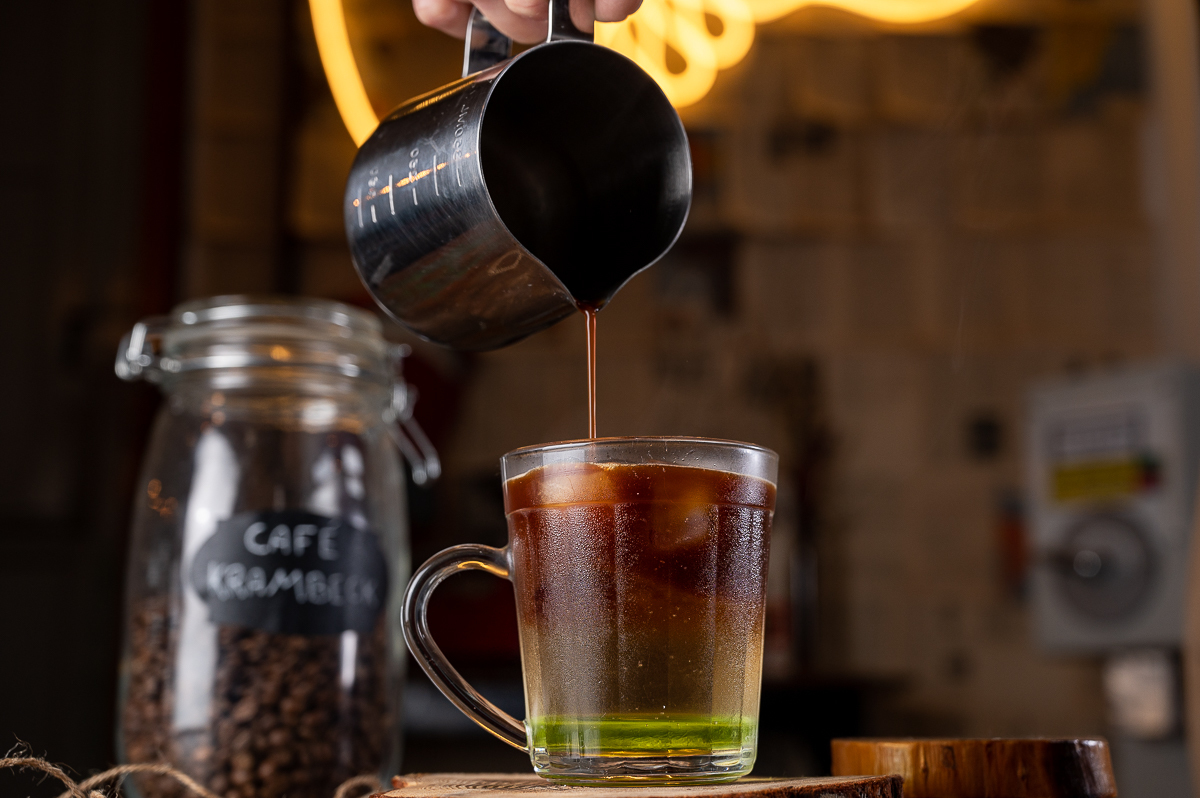 fotografia-de-alimentos-melhor-fotografo-de-alimentos-de-minas-gerais-food-styling-foto-de-gastronomia-fotografo-de-gastronomia-em-tiradentes-cafés-bolos-broa-pao-artesanal-brusqueta-grao-de-cafe-cafe-gelado-cafe-krambeck-em-barbacena-isabela-lobato-fotos