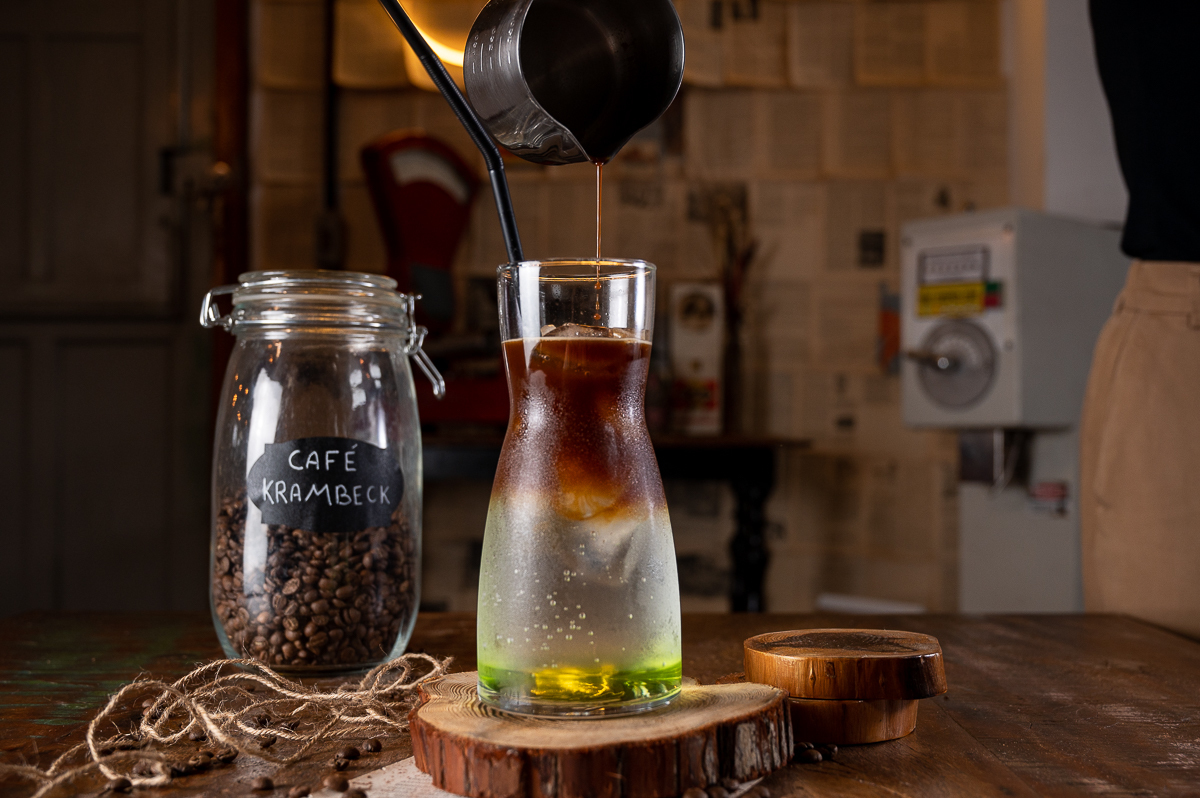 fotografia-de-alimentos-melhor-fotografo-de-alimentos-de-minas-gerais-food-styling-foto-de-gastronomia-fotografo-de-gastronomia-em-tiradentes-cafés-bolos-broa-pao-artesanal-brusqueta-grao-de-cafe-cafe-gelado-cafe-krambeck-em-barbacena-isabela-lobato-fotos