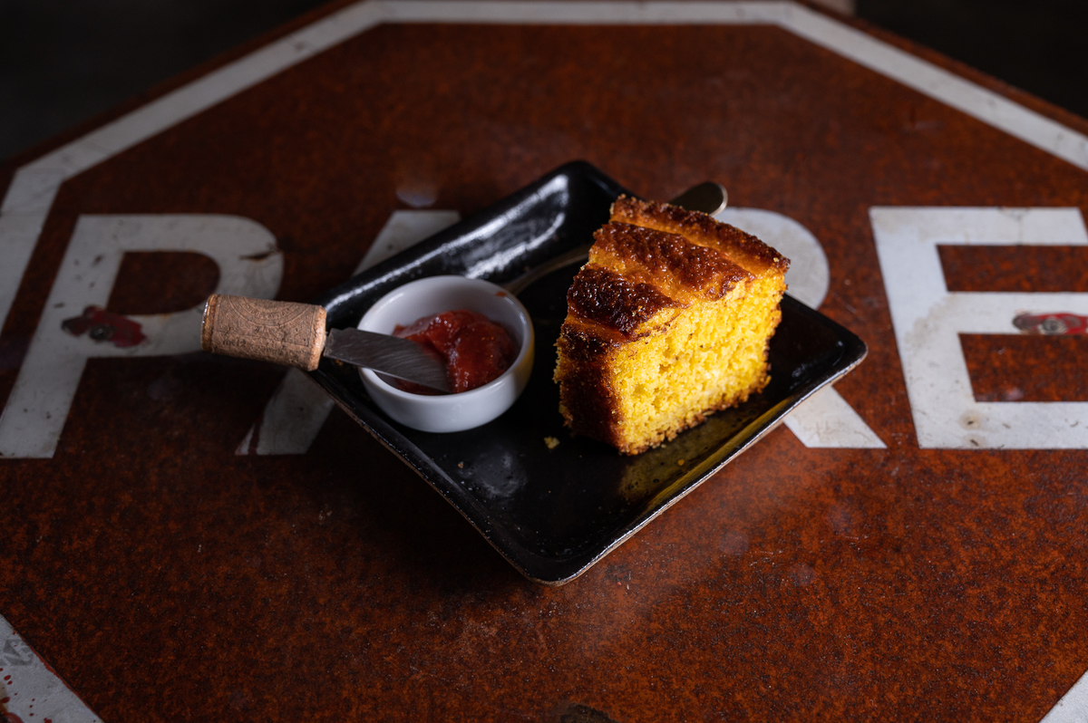 fotografia-de-alimentos-melhor-fotografo-de-alimentos-de-minas-gerais-food-styling-foto-de-gastronomia-fotografo-de-gastronomia-em-tiradentes-cafés-bolos-broa-pao-artesanal-brusqueta-grao-de-cafe-cafe-gelado-cafe-krambeck-em-barbacena-isabela-lobato-fotos