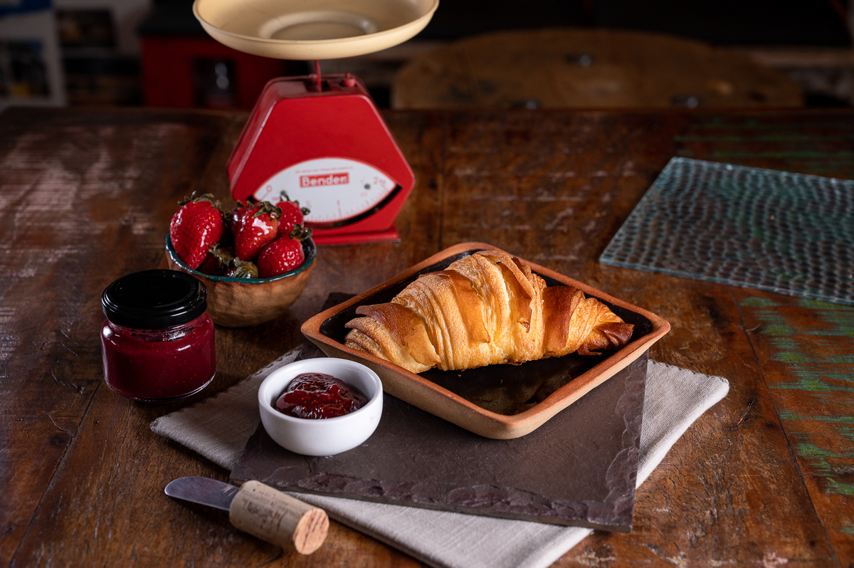 fotografia-de-alimentos-melhor-fotografo-de-alimentos-de-minas-gerais-food-styling-foto-de-gastronomia-fotografo-de-gastronomia-em-tiradentes-cafés-bolos-broa-pao-artesanal-brusqueta-grao-de-cafe-cafe-gelado-cafe-krambeck-em-barbacena-isabela-lobato-fotos