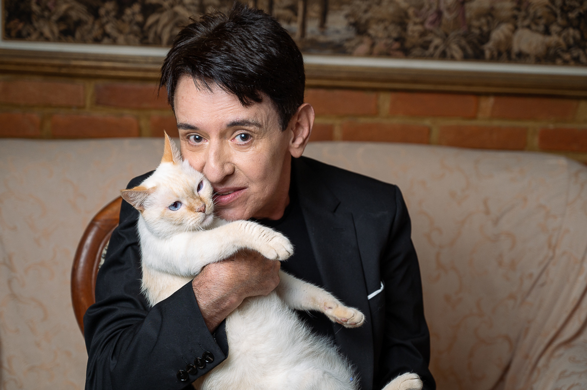 foto- biografia-fotografia-para-perfil-profissional-retratos-corporativo-mkt-colunista-social-em-barbacena-jornalista-do-jornal-correio-da-serra-em-barbacena-e-barbacena-online-fotografa-isabela-lobato-fotografa-de-publicidade-coluna-do-borges-barbacena