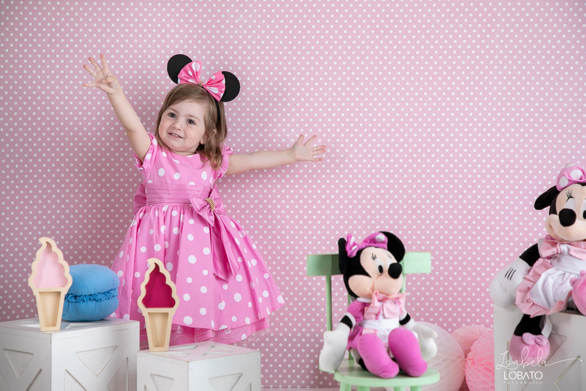 ensaio-smash-the-cake-confeitaria-da-Minnie-rosa-ensaio-fotografico-disney-fotografa-infantil-em-barbacena-mg-fotografa-especializada-em-newborn-barbacena-mg-estudio-de-fotos-em-barbacena-melhor-fotografo-em-barbacena-isabela-lobato-fotografia