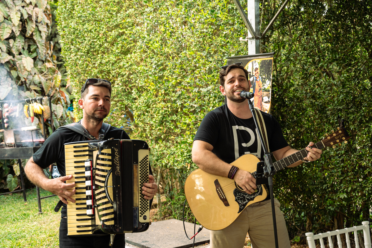 foto-para-aniversario-fotografo-de-aniversario-infantil-em-barbacena-fotografo-de-batizado-em-barbacena-fotografo-de-evento-infantil-em-barbacena-estudio-de-fotos-em-barbacena-isabela-lobato-fotografia-Pedro-Lucci-cantor