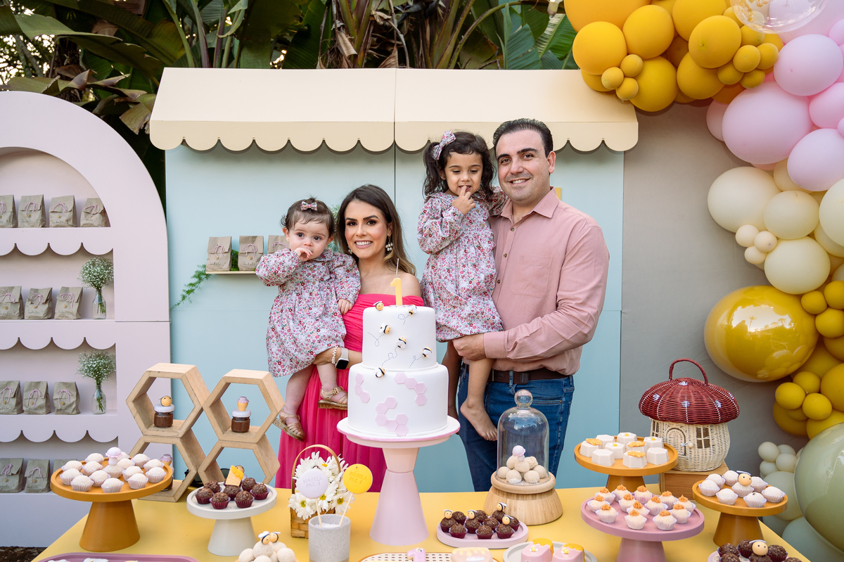 foto-para-aniversario-fotografo-de-aniversario-infantil-em-barbacena-fotografo-de-batizado-em-barbacena-fotografo-de-evento-infantil-em-barbacena-estudio-de-fotos-em-barbacena-isabela-lobato-fotografia