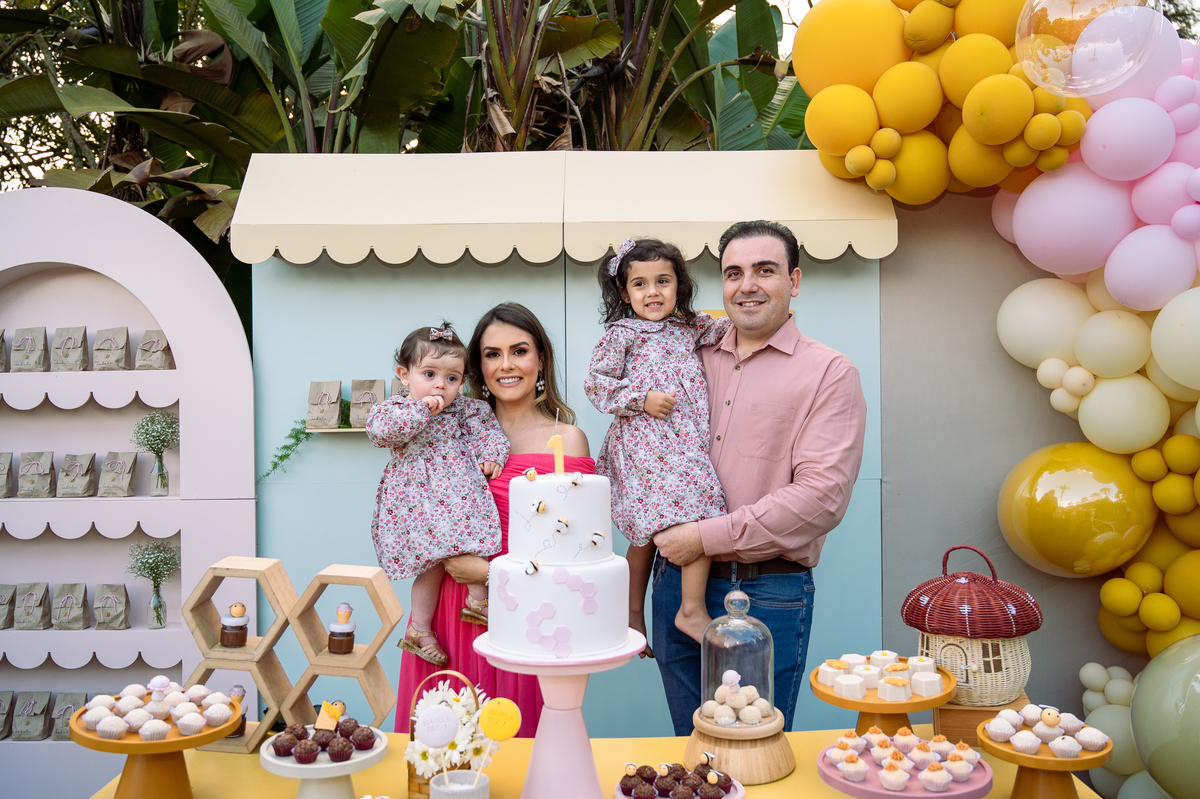 foto-para-aniversario-fotografo-de-aniversario-infantil-em-barbacena-fotografo-de-batizado-em-barbacena-fotografo-de-evento-infantil-em-barbacena-estudio-de-fotos-em-barbacena-isabela-lobato-fotografia