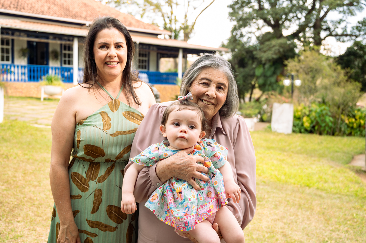 foto-para-aniversario-fotografo-de-aniversario-infantil-em-barbacena-fotografo-de-batizado-em-barbacena-fotografo-de-evento-infantil-em-barbacena-estudio-de-fotos-em-barbacena-isabela-lobato-fotografia