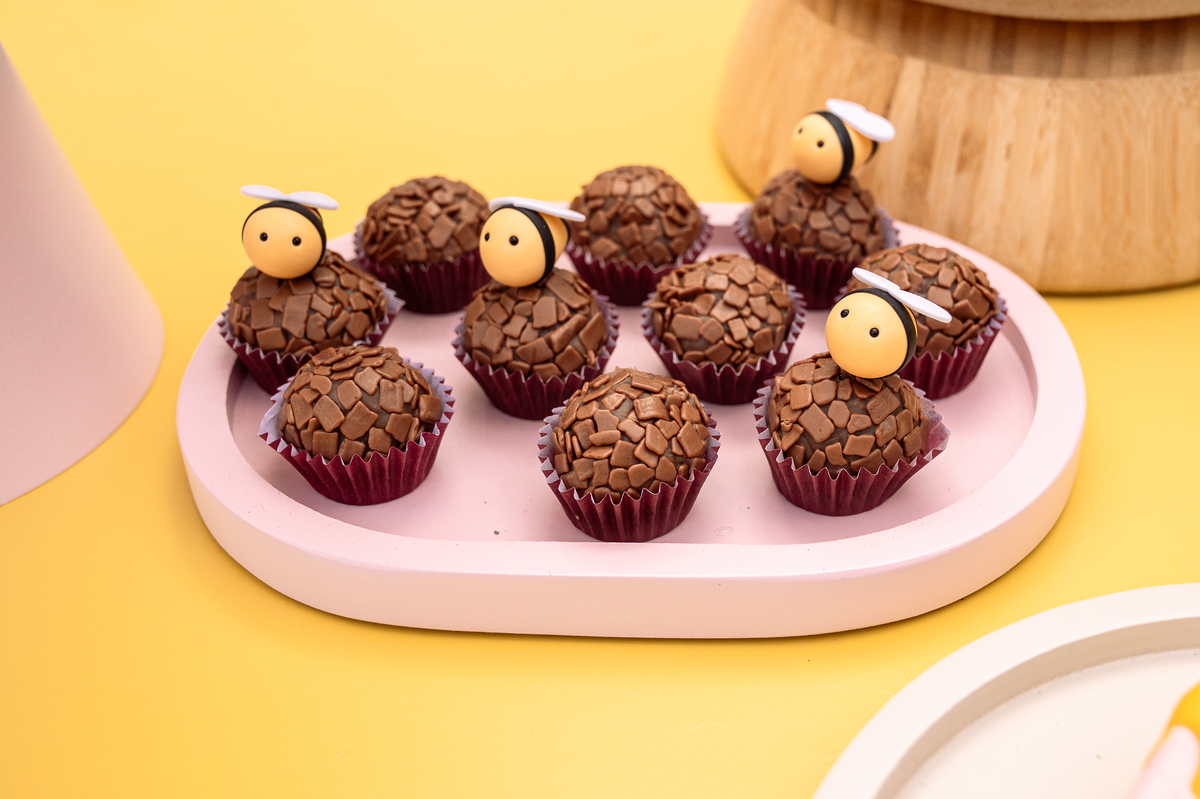 foto-para-aniversario-fotografo-de-aniversario-infantil-em-barbacena-fotografo-de-batizado-em-barbacena-fotografo-de-evento-infantil-em-barbacena-estudio-de-fotos-em-barbacena-isabela-lobato-fotografia