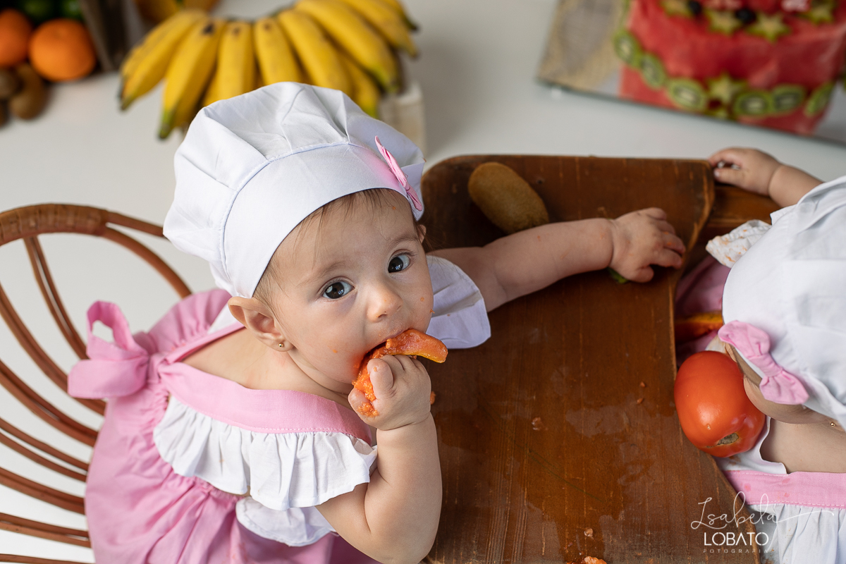 ensaio-fotografico-de-1-ano-ideia-de-ensaio-a-hora-do-bolo-melhor-fotografo-de-barbacena-estudio-de-fotografia-isabela-lobato-fotografia-fotografo-em-barbacena-isabela-lobato-salada-de-fruta-bolo-de-frutas-ensaio-fotografico-de-frutas-Smash-The-Fruit