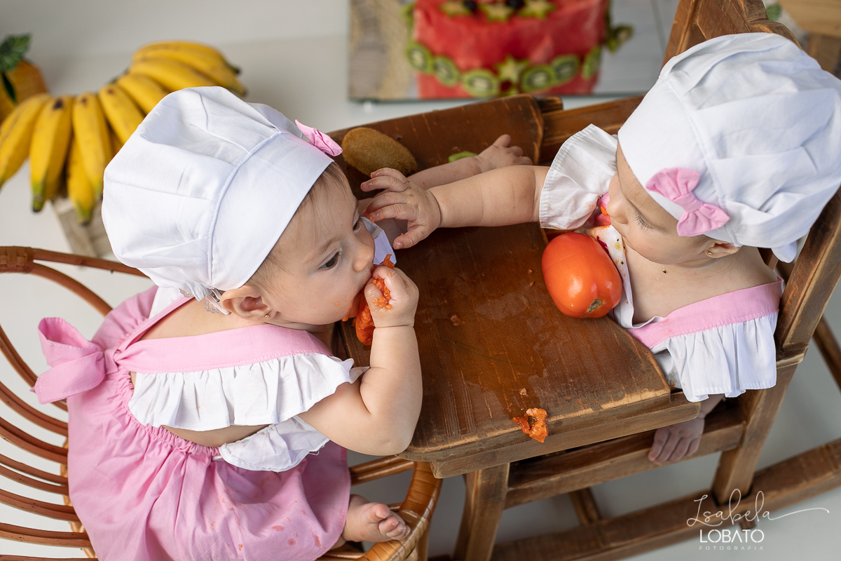 ensaio-fotografico-de-1-ano-ideia-de-ensaio-a-hora-do-bolo-melhor-fotografo-de-barbacena-estudio-de-fotografia-isabela-lobato-fotografia-fotografo-em-barbacena-isabela-lobato-salada-de-fruta-bolo-de-frutas-ensaio-fotografico-de-frutas-Smash-The-Fruit