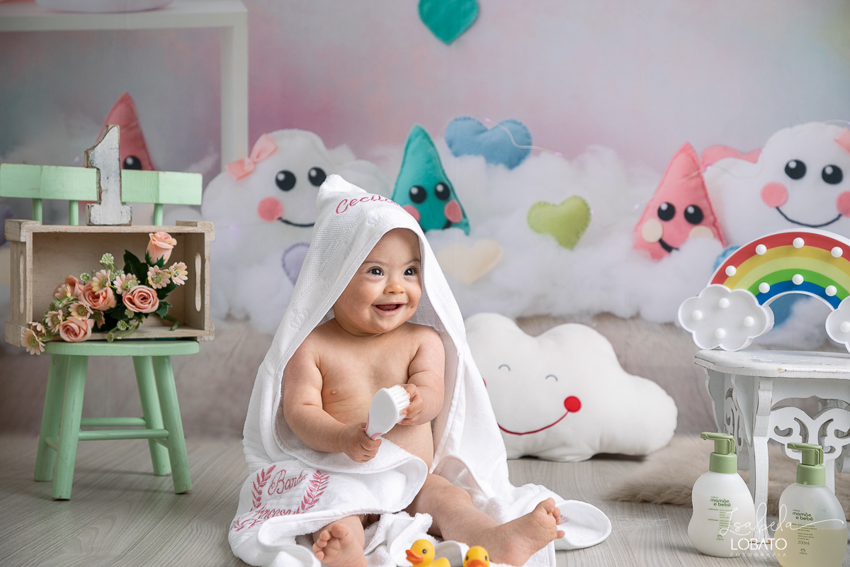 fotografa-infantil-em-barbacena-fotografa-de-bebes-em-barbacena-melhor-fotografo-de-barbacena-mg-isabela-lobato-fotografia-estudio-fotografico-em-barbacena-ensaio-de-recem-nascido-em-barbacena-ensaio-splash-baby-ensaio-a-hora-do-banho-ensaio-de-um-ano