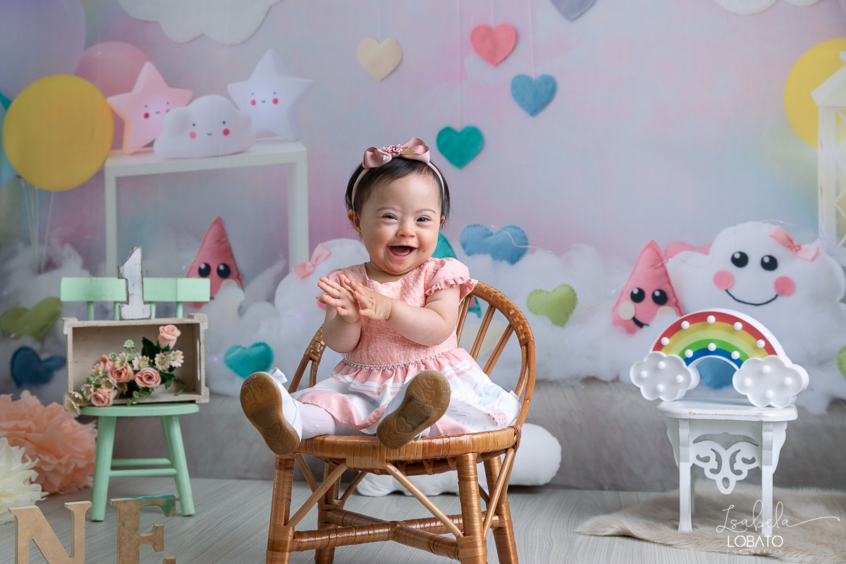 fotografa-infantil-em-barbacena-fotografa-de-bebes-em-barbacena-melhor-fotografo-de-barbacena-mg-isabela-lobato-fotografia-estudio-fotografico-em-barbacena-ensaio-de-recem-nascido-em-barbacena-ensaio-splash-baby-ensaio-a-hora-do-banho-ensaio-de-um-ano