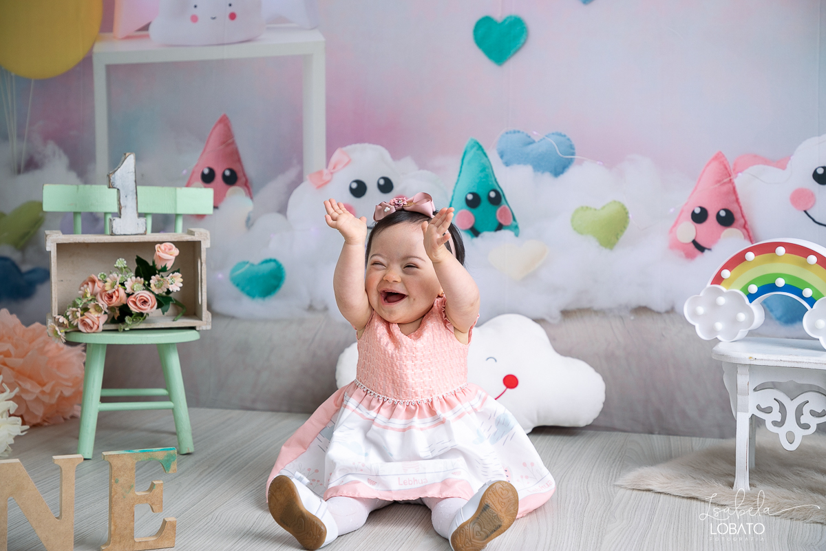 fotografa-infantil-em-barbacena-fotografa-de-bebes-em-barbacena-melhor-fotografo-de-barbacena-mg-isabela-lobato-fotografia-estudio-fotografico-em-barbacena-ensaio-de-recem-nascido-em-barbacena-ensaio-splash-baby-ensaio-a-hora-do-banho-ensaio-de-um-ano