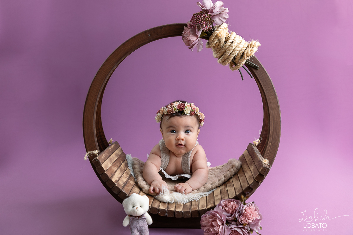 ensaio-fotografico-de-bebes-bebe-de-3-meses-fases-do-bebe-acompanhamento-fotografico-criativo-fotos-trimestral-de-bebes-fotografo-infantil-em-barbacena-isabela-lobato-fotografia-estudio-fotografico-em-barbacena-mg