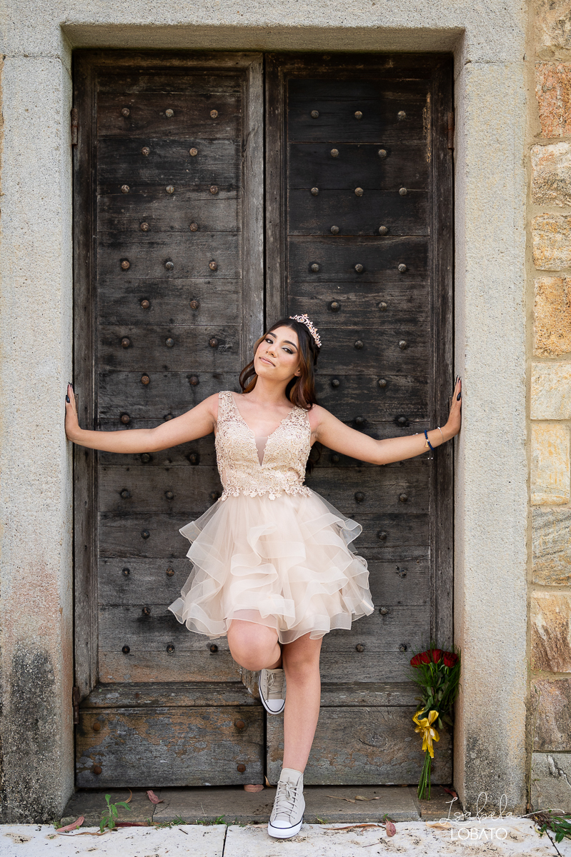 ensaio-fotografico-externo-de-15-anos-sociedade-sao-miguel-arcanjo-barbacena-mg-fotografo-em-barbacena-isabela-lobato-fotografia