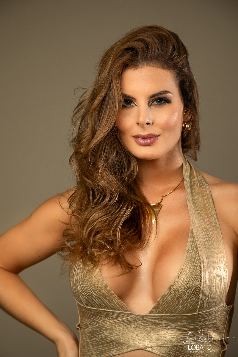 modelo-fotografica-ensaio-feminino-estudio-fotografa-de-mulheres-ensaio-sensual-feminino-ensaio-de-30-anos-ensaio-boudoir-ensaio-sensual-estúdio-fotografico-em-barbacena-melhor-fotografo-de-barbacena-isabela-lobato-fotografia-lara-campos-barbacena