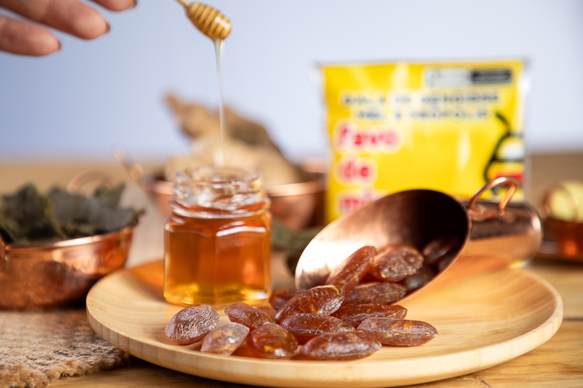 fotografia-de-alimentos-fotografia-gourmet-phood-photgraphy-mkt-de-alimentos-foto-de-comida-foto-de-alimentos-mel-propolis-favo-de-mel-puro-plorimel-festival-gastronomico-de-tiradentes