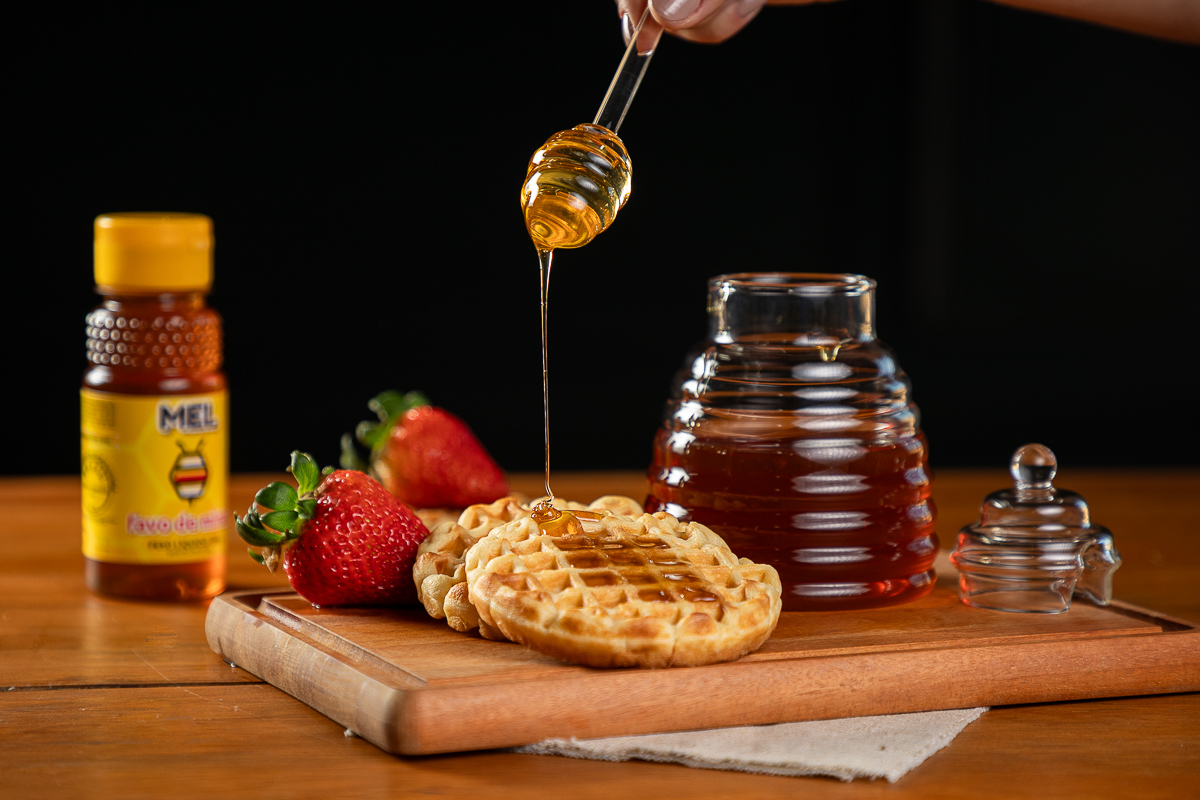 fotografia-de-alimentos-fotografia-gourmet-phood-photgraphy-mkt-de-alimentos-foto-de-comida-foto-de-alimentos-mel-propolis-favo-de-mel-puro-plorimel-festival-gastronomico-de-tiradentes